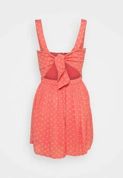 Hollister Co. WEBEX BARE SMOCKED TIEBACK ROMPER - Jumpsuit - Coral | Damen -Hollister Co Verkäufe 2022 fe25301940b24eb18719e08d080bb22e